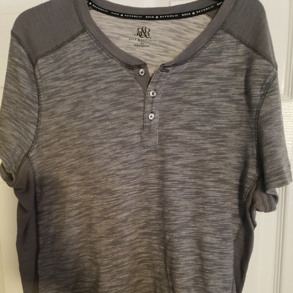 Rock republic henley style t shirt size xl